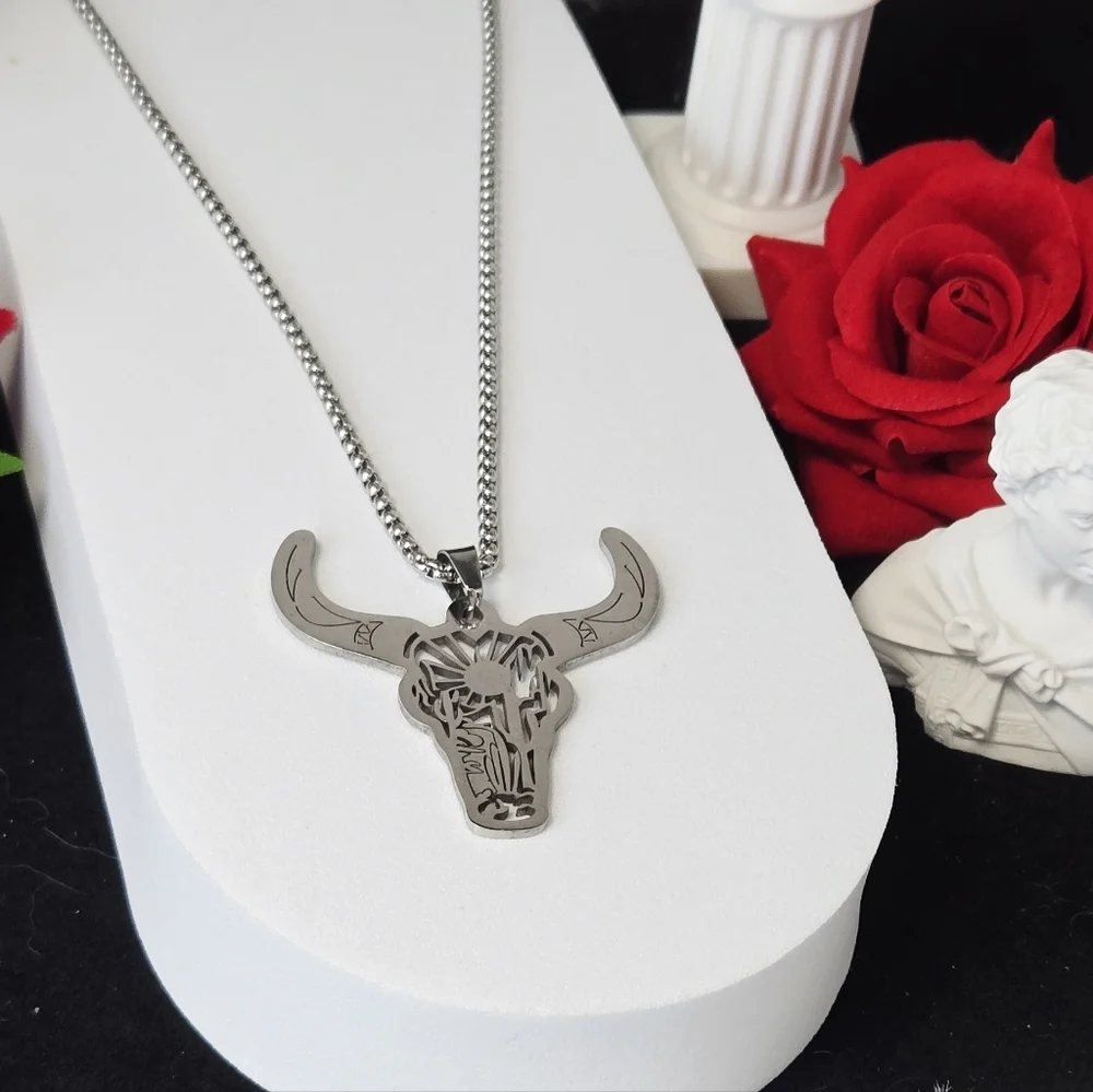 Silver Bull Skull Necklace Laser Cut Steer Head Pendant 24